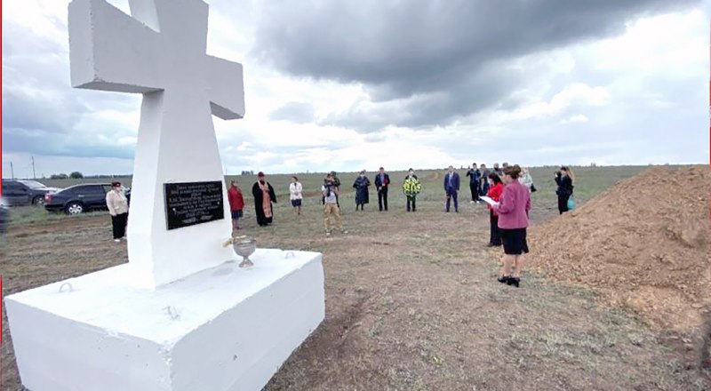 Братская могила воинов 2-й Русской армии - памятник 
воинской славы России.