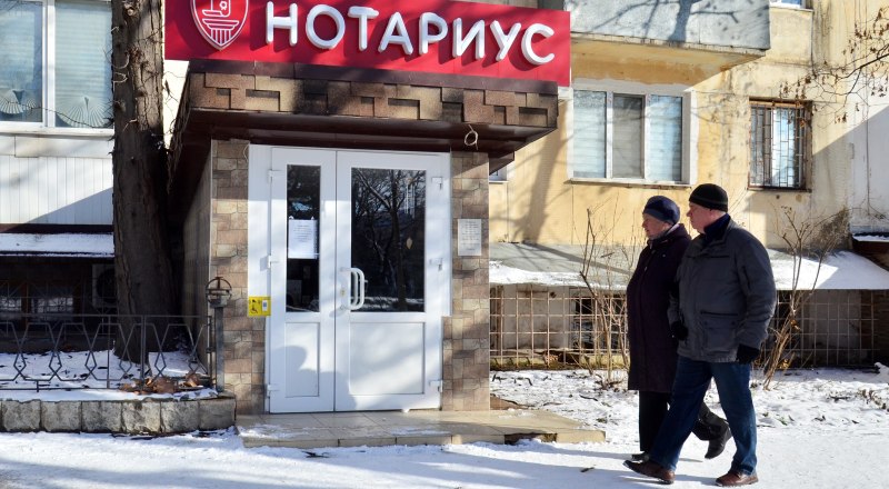 За консультацией - к специалисту.