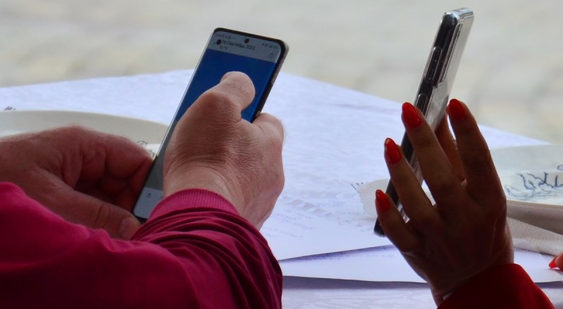 Не стоит устанавливать на телефон приложения, распространяемые якобы от лица «Комитета Красного Креста».