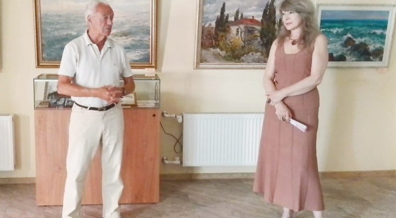 Наталия Мирошниченко и Александр Басов на вернисаже.