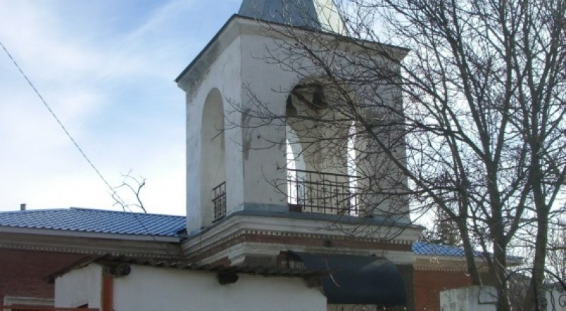 Церковь Николая Чудотворца Мир Ликийских в селе Пионерском.