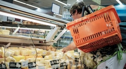Прежде чем купить сыр, убедитесь, нет ли этой марки в списке низкокачественных товаров.