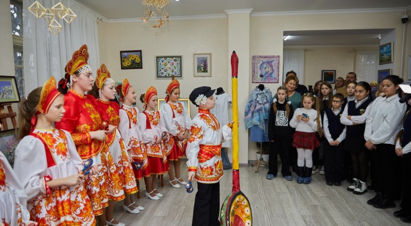 Вот так ложка! Фото Татьяны Лариной.