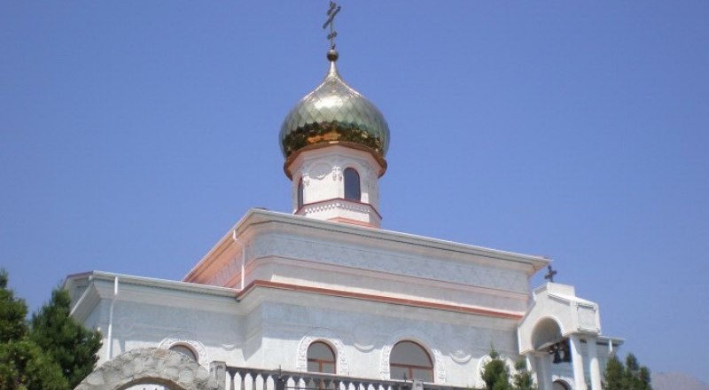 Сретенская церковь в Ивановке.