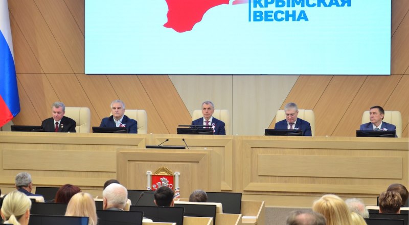 Председатель Государственного Совета РК Владимир Константинов отметил, что в 2014 году крымчане хотели сохранить свою идентичность, русский язык, культуру, историю.