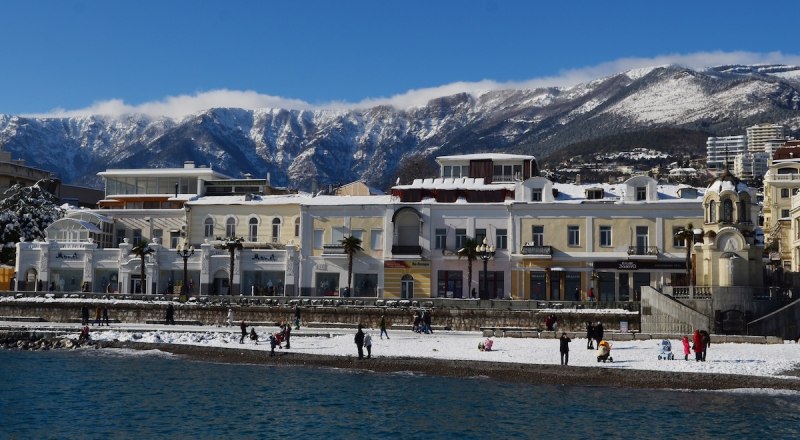 Ялта в снежном уборе прекрасна, но местами труднодоступна.