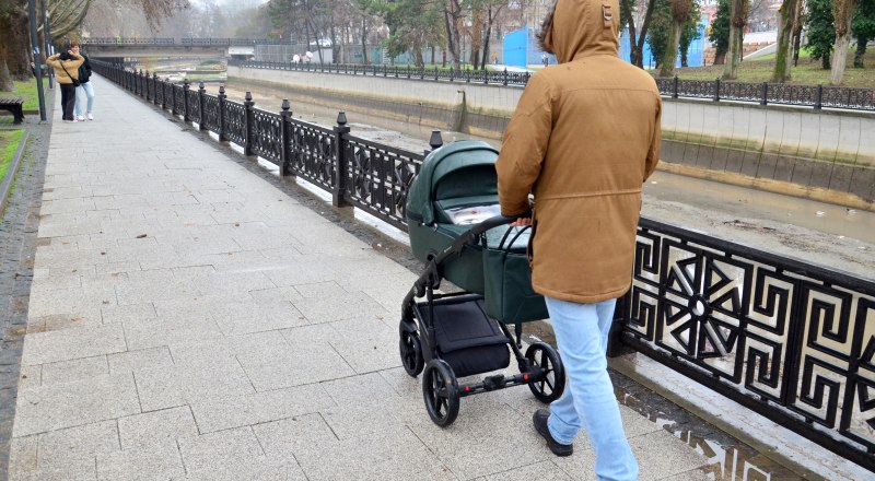 При рождении ребёнка разово платится более 28 тысяч рублей. 