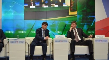 Руслан Бальбек и Заур Смирнов в ходе видеомоста.