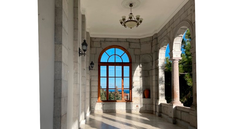 Виды здесь прекрасные, отдыхать тут явно было в удовольствие.