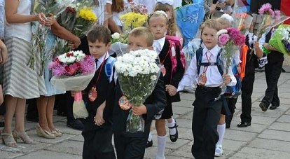 В крымские школы пошли более 20 тысяч первоклашек.
