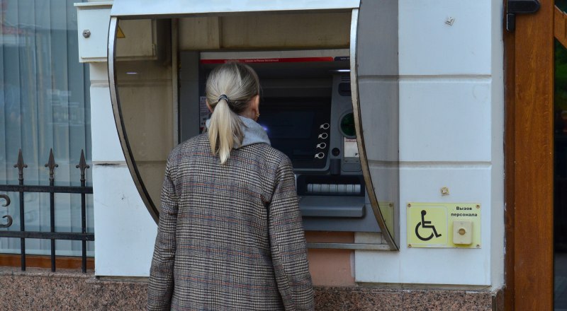 У скучного и предсказуемого клиента выше шанс получить кредит. 
