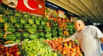 Россия не намерена открывать свой рынок для всех без исключения турецких товаров./Фото с сайта piterburger.ru