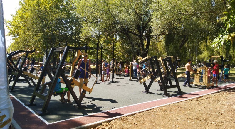 Заниматься спортом каждый день теперь можно будет не только на этой площадке в парке.