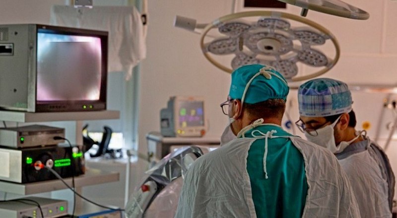 Высокоточный робот-ассистент позволяет более чётко проводить хирургические манипуляции. Фото пресс-службы КФУ.