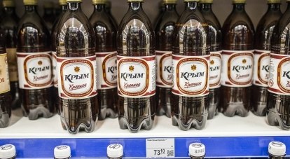 Себестоимость такой бутылки - 15 рублей.