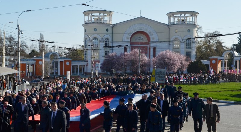 В этот день сердца всех крымчан-патриотов наполняются радостью и чувством единения.