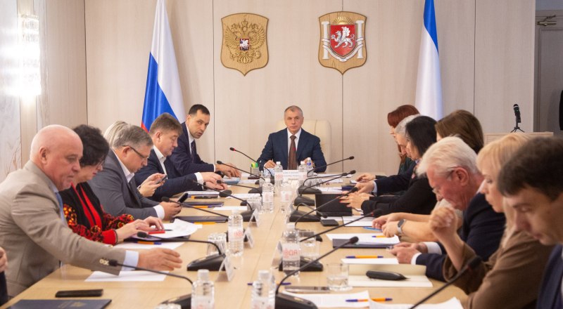 Владимир Константинов пожелал успеха участникам программы «Герои Крыма».