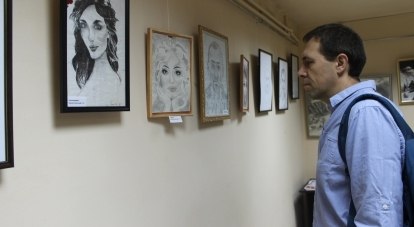 Выставка работ пациентов Клинической психиатрической больницы №5 в рамках арт-терапии.