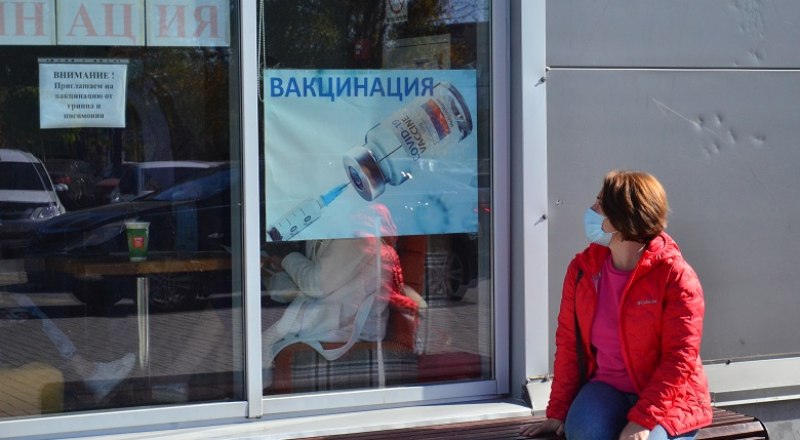После ужесточения ограничений, темпы вакцинации от COVID-19 в Крыму увеличились в семь раз. Фото: Анны Кадниковой