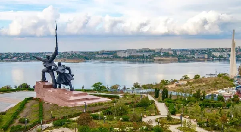 Фото: губернатор Севастополя Михаил Развожаев 