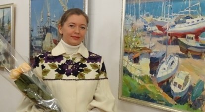 Анастасия Калюжная - на открытии выставки «Киммерийские мотивы».