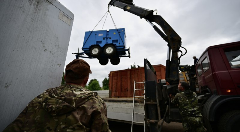 Такие дизель-генераторные установки передало Крыму Правительство Ленинградской области.