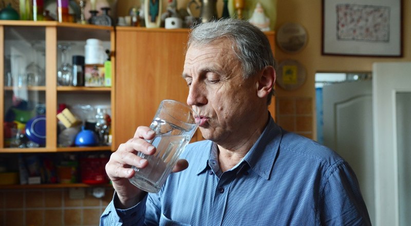 Специалисты Роспотребнадзора продолжат следить за качеством питьевой воды на полуострове.