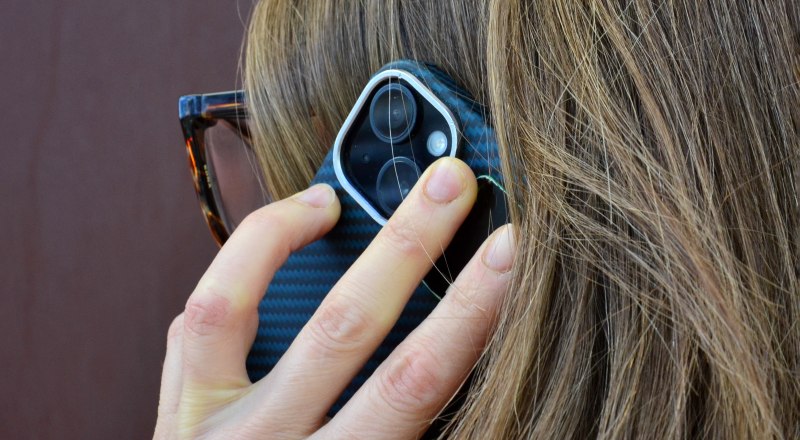 Мошенники мастерски используют эмоции людей в своих многоступенчатых схемах обмана.