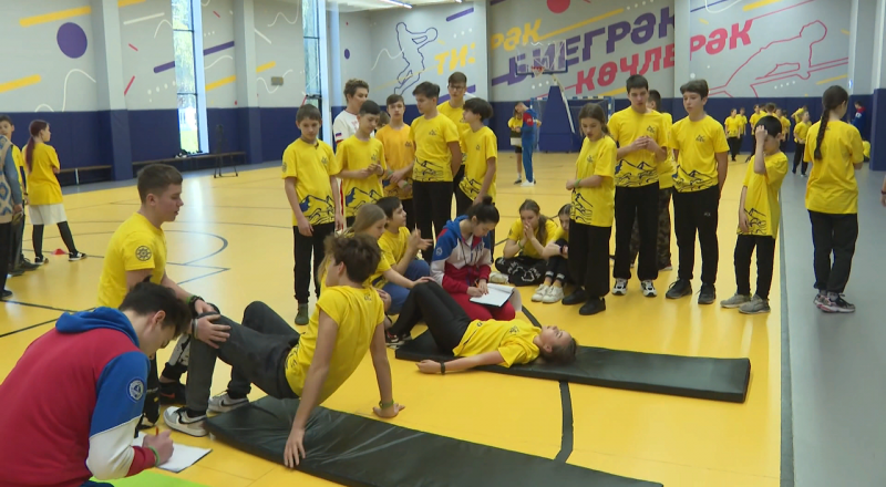 Дружба через спорт! В Форосе всероссийские «Народные игры ГТО» объединили детей из прифронтовых территорий. 