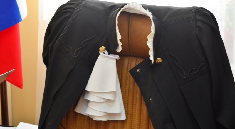 Если ваши доводы суд сочтёт весомыми, заочное решение отменят и дело начнут рассматривать сначала, но уже с вашим участием. Фото Александра КАДНИКОВА.