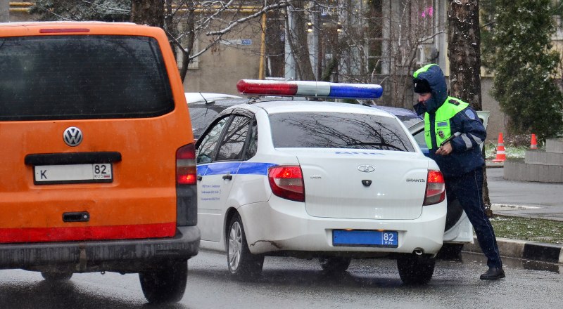 Ситуация на дорогах Крыма постепенно улучшается, но ещё есть над чем работать.