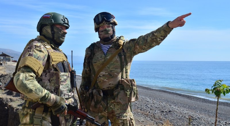 Крым надёжно защищён со всех сторон.