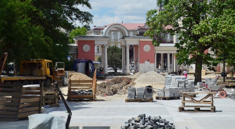 В этом году в столице Крыма благоустраивают Екатерининский сквер. 