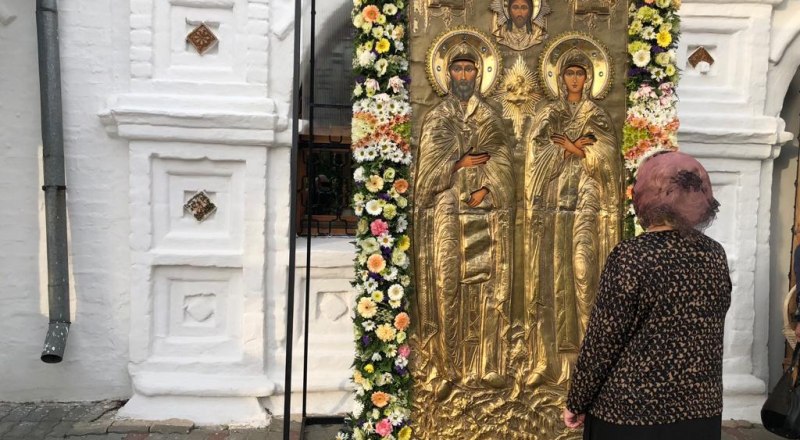 В Свято-Троицком женском монастыре в Муроме. Здесь покоятся мощи Петра и Февронии. Фото Михаила БАХАРЕВА.