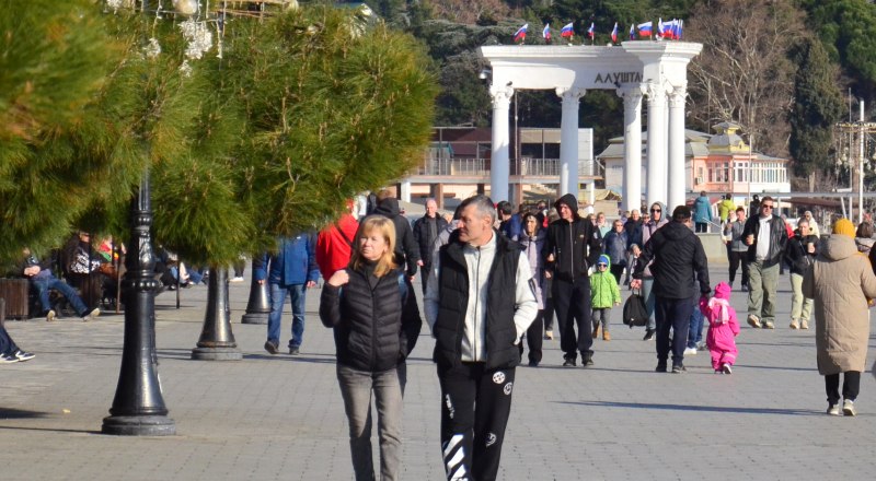 Нам важно беречь нашу природу. 