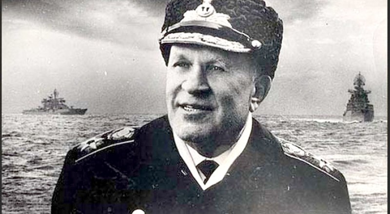 Сергей Горшков на борту эсминца «Современный» перед переходом корабля на испытание в Севастополь. 1981 год.