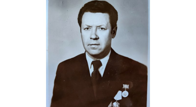 Александр Гладников.