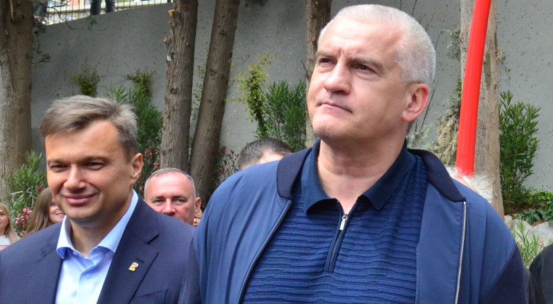 Сергей Аксёнов будет снова проверять, кто как работает. 