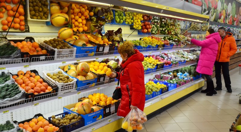 Яблоки и бананы входят в перечень социально значимых товаров.