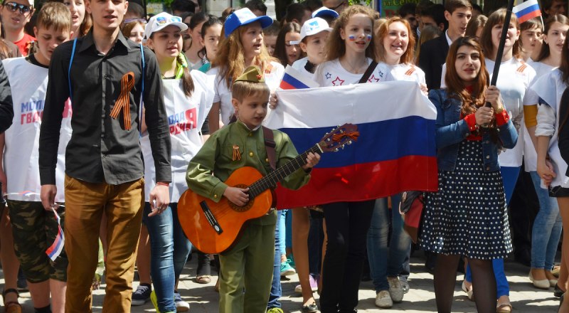 Настоящие россияне открыто показывают свою любовь к стране.