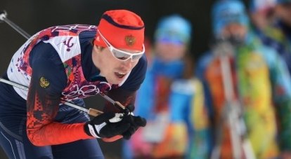 Восходящая звезда российских лыж Сергей Устюгов на дистанции.