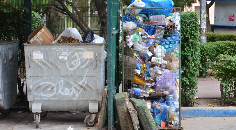 Сортировка мусора поможет снизить нагрузку на полигоны и улучшить ситуацию в Крыму.