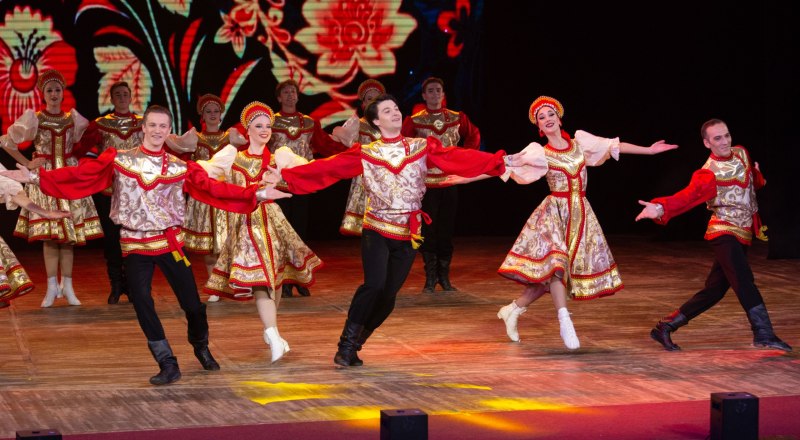 Праздничный концерт в честь Дня промышленности.