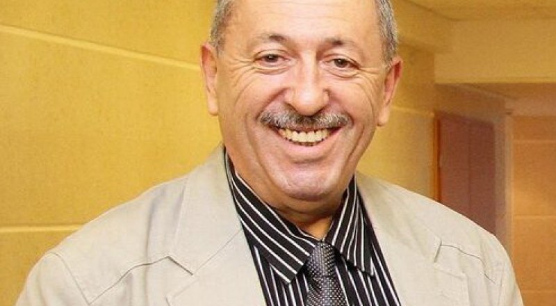 Юрий Портов на презентации своей книги в библиотеке им. И. Франко. Фото из архива автора.