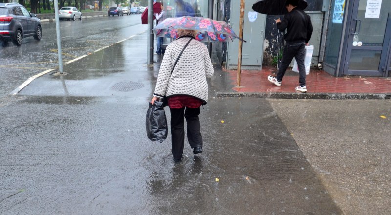 Погода вновь проверила людей на прочность. 