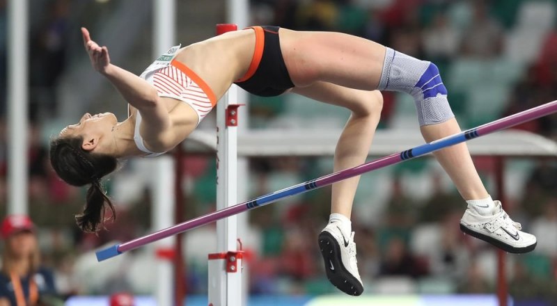 Оставаясь в ВФЛА, сможет ли когда-нибудь трёхкратная чемпионка мира по прыжкам в высоту Мария Ласицкене (Кучина), которую видите на снимке, стать олимпийской чемпионкой?