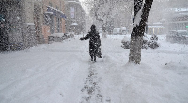 Снежная сказка в Крыму скоро закончится, но холода не торопятся отступать. Фото: Анны Кадниковой