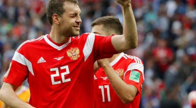 Победный гол в ворота сборной Турции забил новый капитан сборной России Артём Дзюба (№22).