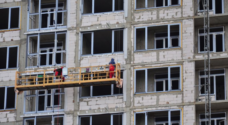 Строительство переживает не лучшие времена пока.