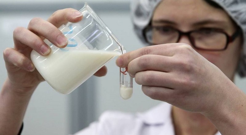 Постоянные проверки молочной продукции Роспотребнадзором необходимы.